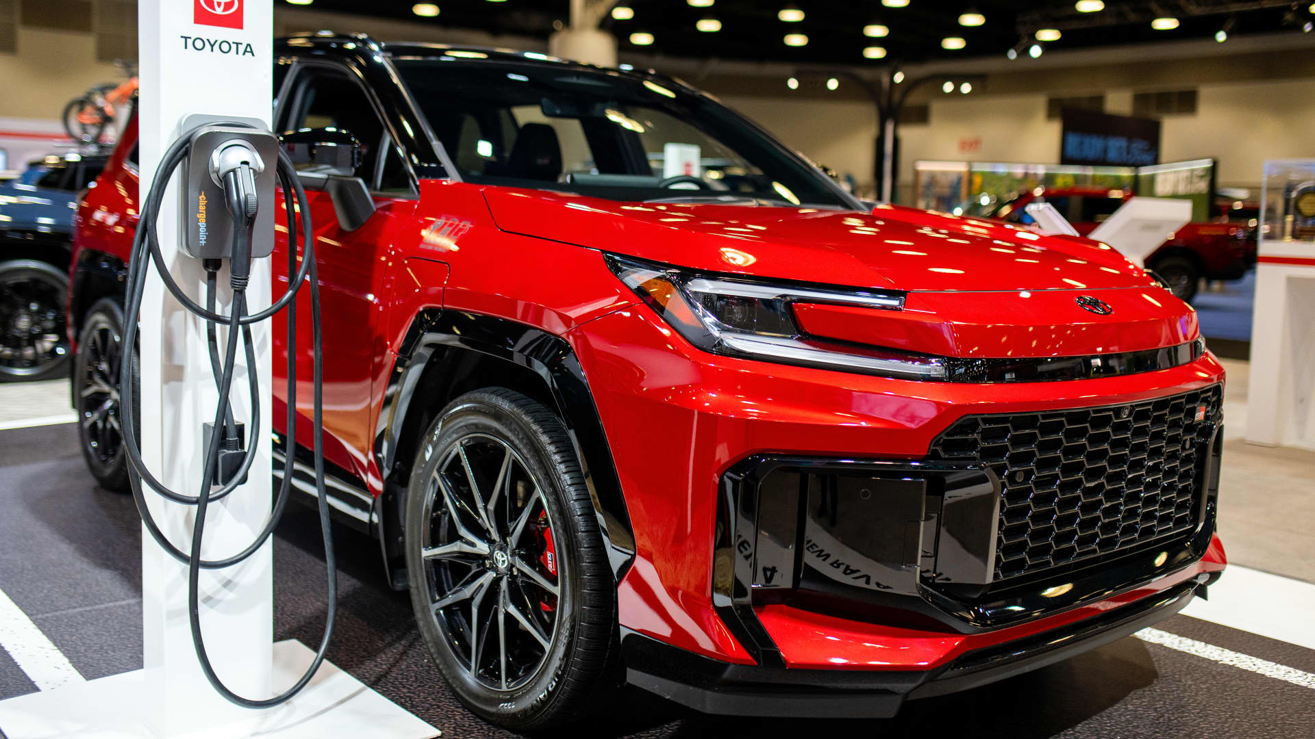 Toyota's hybrid RAV4 is in demand as dealers wait for more supply