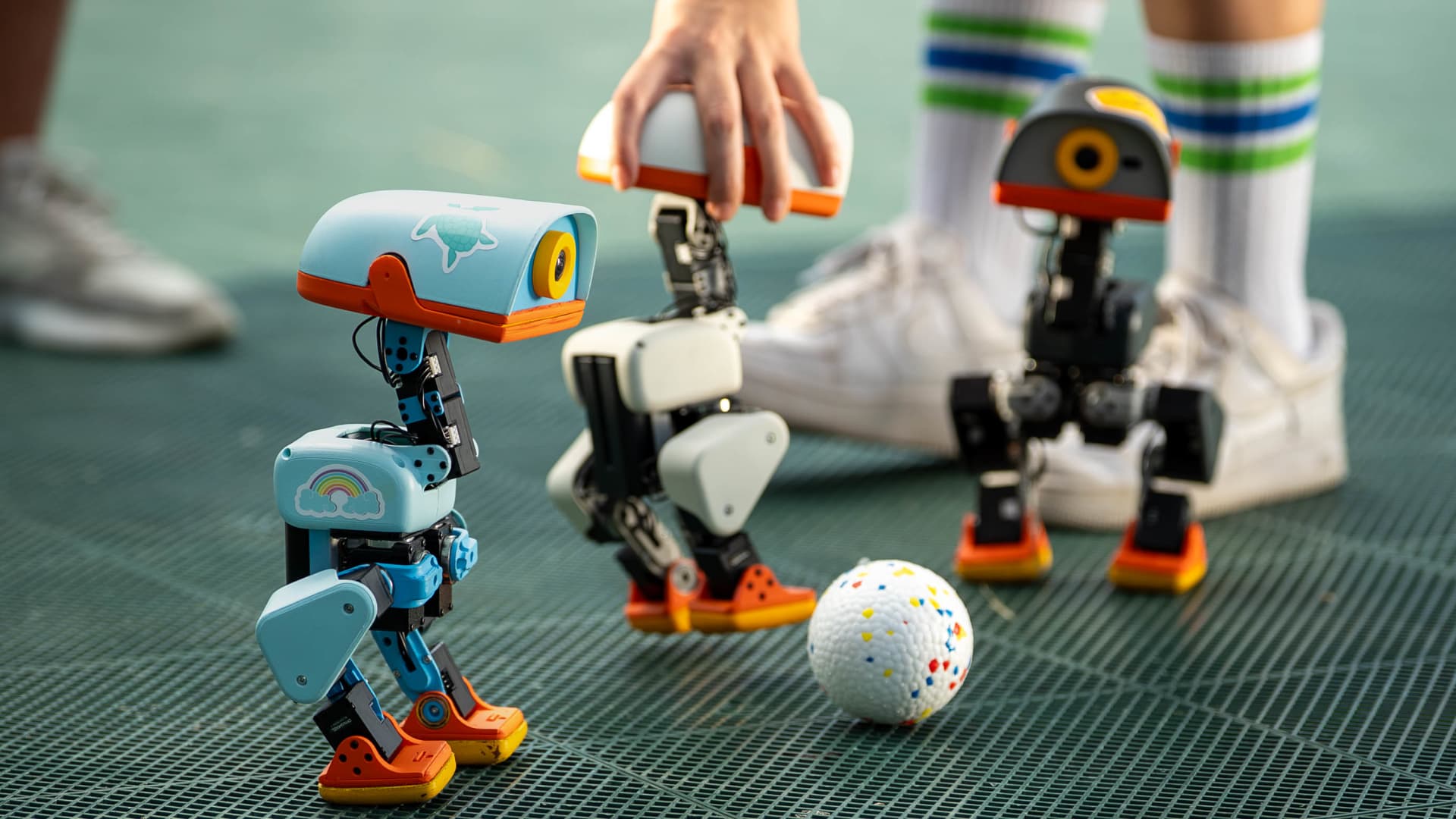 Hugging Face's new duck robot is selling fast. A Chinese chip powers it