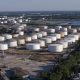 Wealthy investors seek oil and gas assets, but bargains are scarce