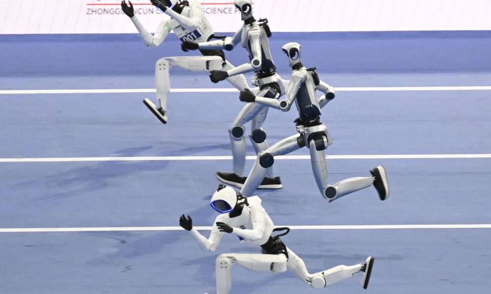 China's AI leaders keep quiet despite U.S. 'publicity' on tech risks