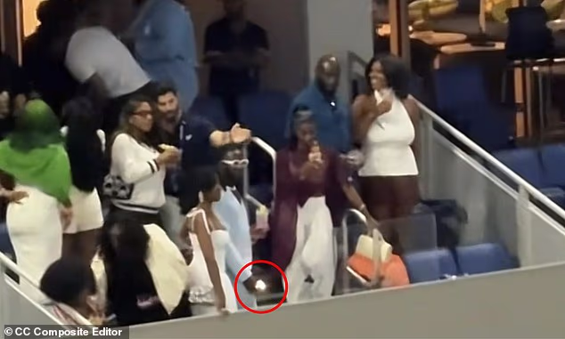 A group of influencers caught flack for using a portable light to take pictures during Naomi Osaka's match