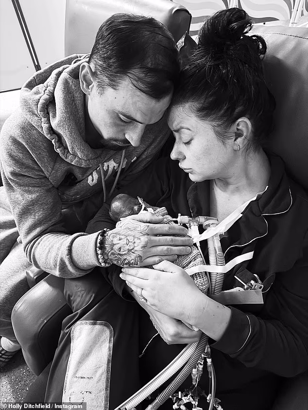 MAFS UK star Holly Ditchfield has announced her premature twin boys have tragically passed away just nine days giving birth (pictured with partner Aaron Summers)