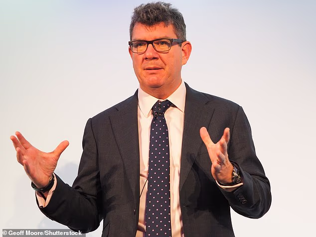 National Air Traffic Service chief Martin Rolfe faced calls to resign on Tuesday after a technical issue sent the country's airports into turmoil