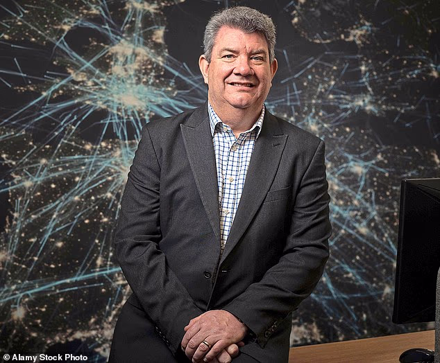 National Air Traffic Services boss Martin Rolfe earned £1.418m in pay and bonuses last year