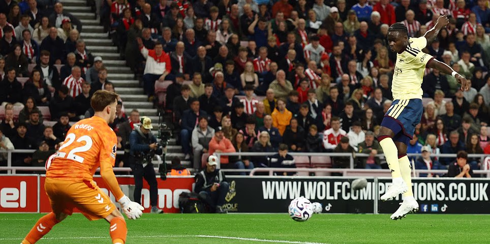 Sunderland vs Arsenal - Premier League: Bukayo Saka misses brilliant chance, as Gunners struggle to break down resilient Black Cats