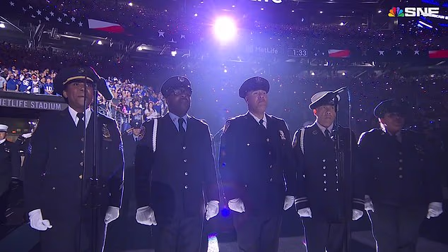 NFL fans were left in raptures by an 'incredible' performance of the US national anthem