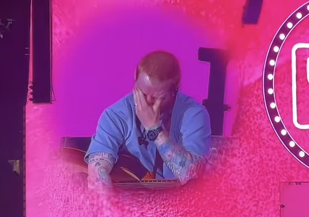 A visibly emotional Ed Sheeran teared up on stage last night as he apologised for his handling of the Israel controversy that has engulfed his new tour