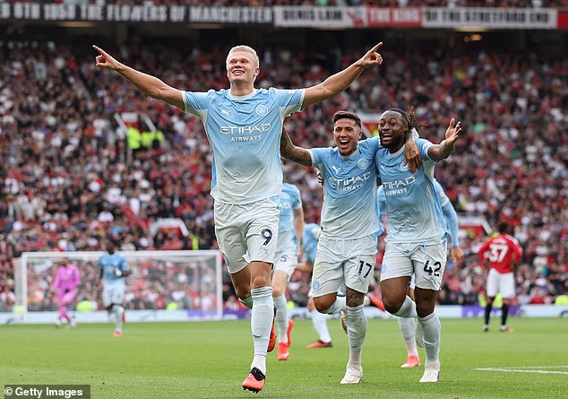 Legal experts expect Manchester City to be free to lift this season¿s Premier League trophy