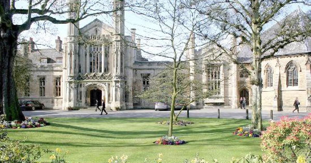 Police lockdown St Peter's after reports of threat to pupils