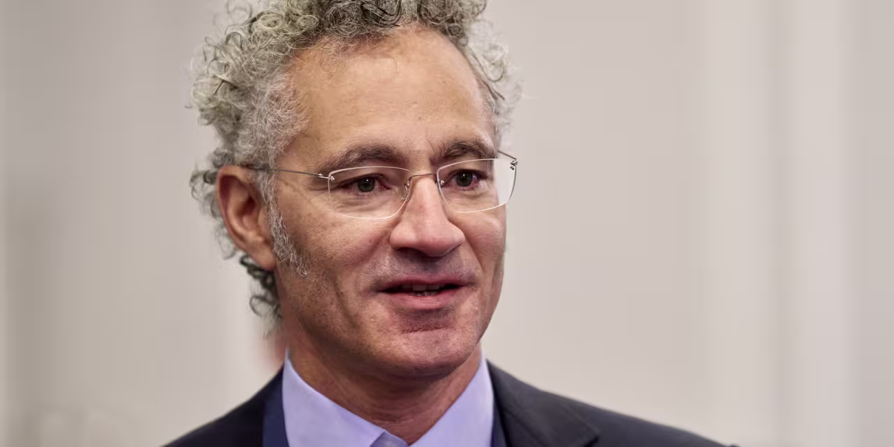 Palantir Puts Its Momentum on Display. Can It Move the Stock?
