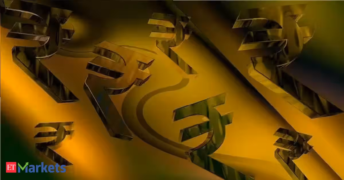Rupee recovers as large public sector banks sell US dollars