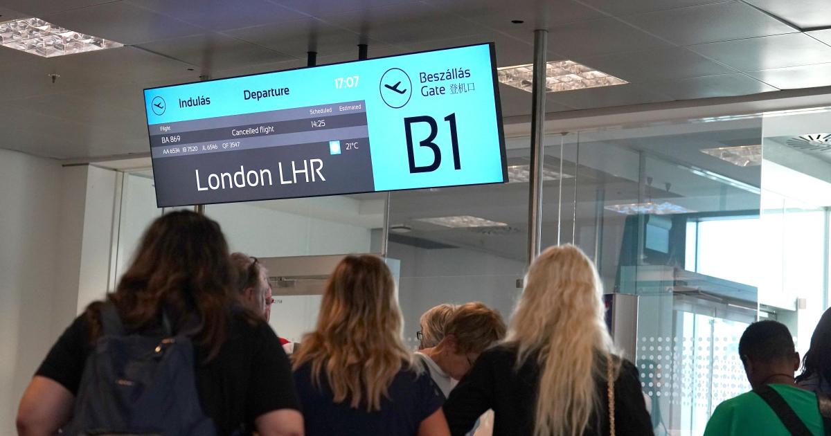200 flights cancelled across the UK with mass delays experienced