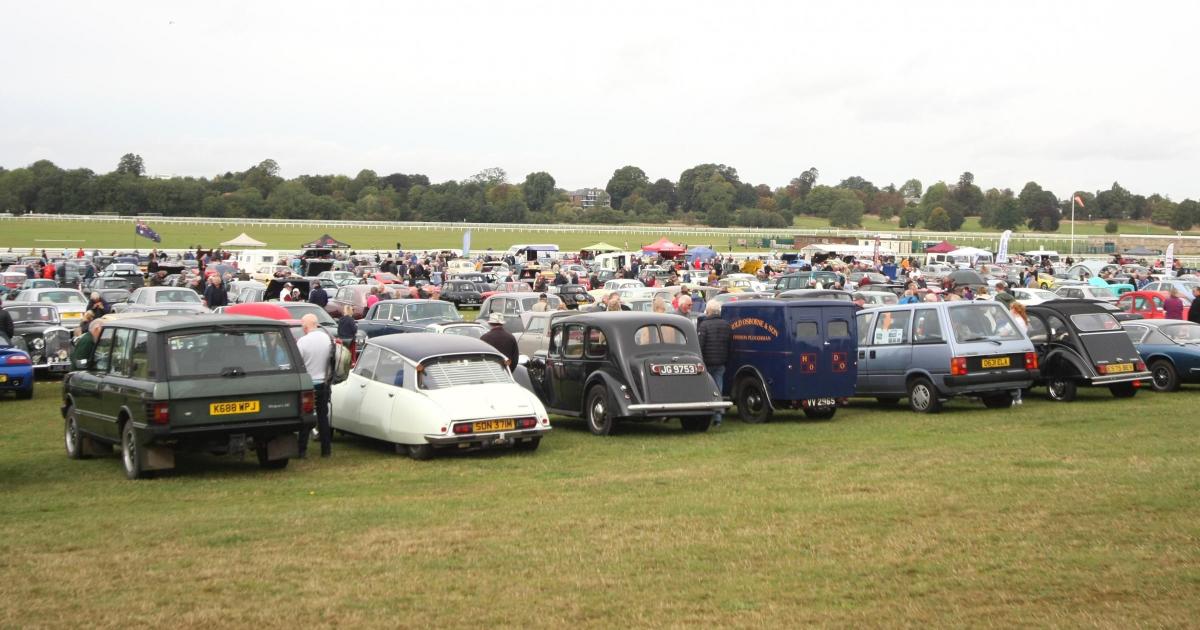 Hundreds of classic cars expected at York Racecourse rally