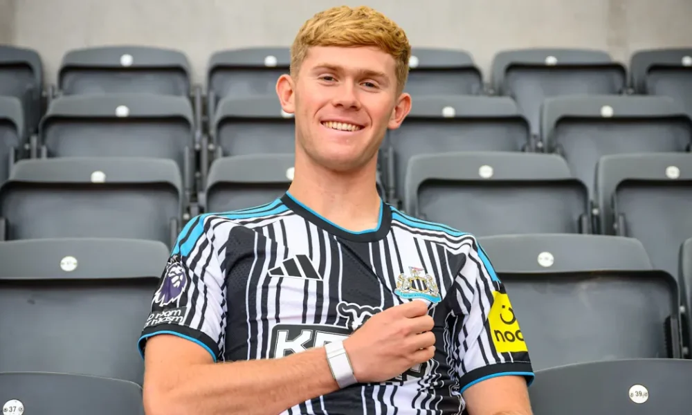 Man Utd dealt blow as details of Lewis Hall's Newcastle contract are revealed | Football
