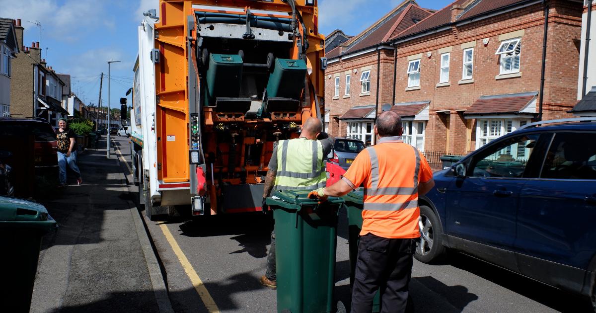 Binman shares tip to stop bins being left down the road
