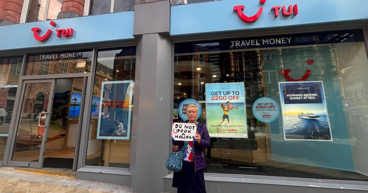 Woman's 16-week protest outside TUI store after 'worst holiday'