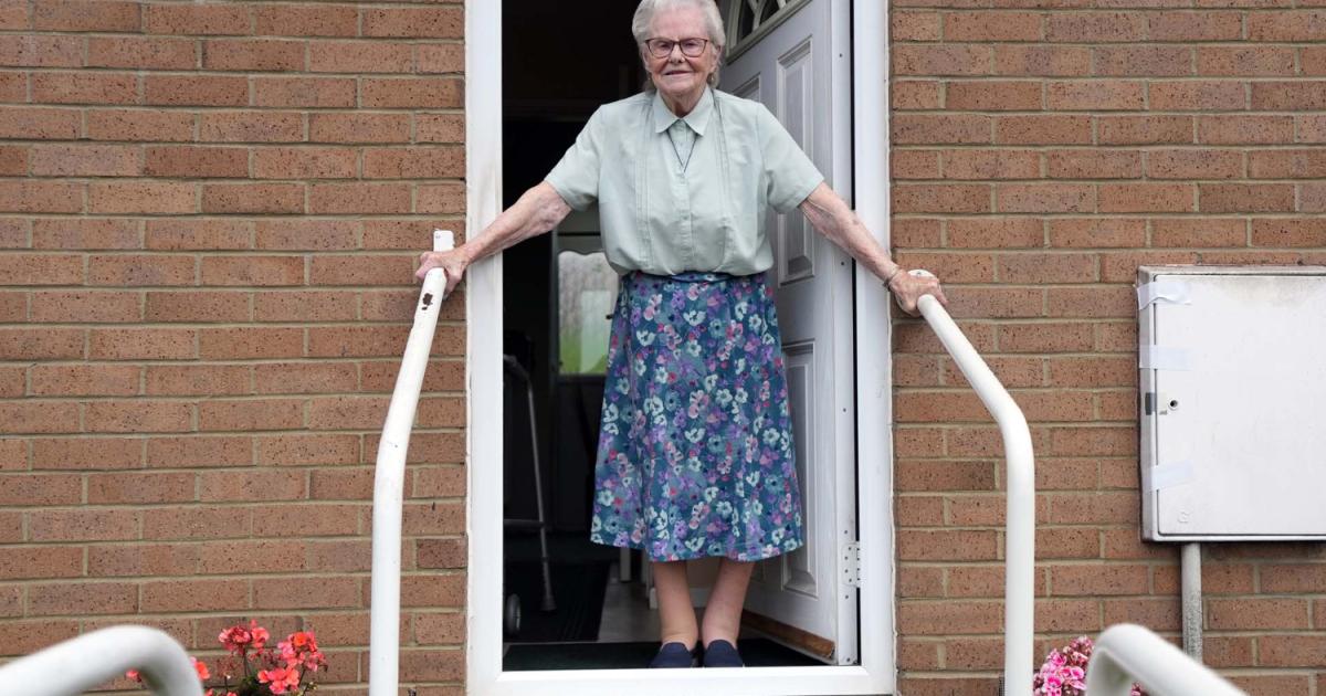 Former wartime canteen girl from Peterlee celebrates 100th birthday