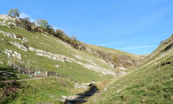 Walk Buckden Pike and visit the Polish War Memorial