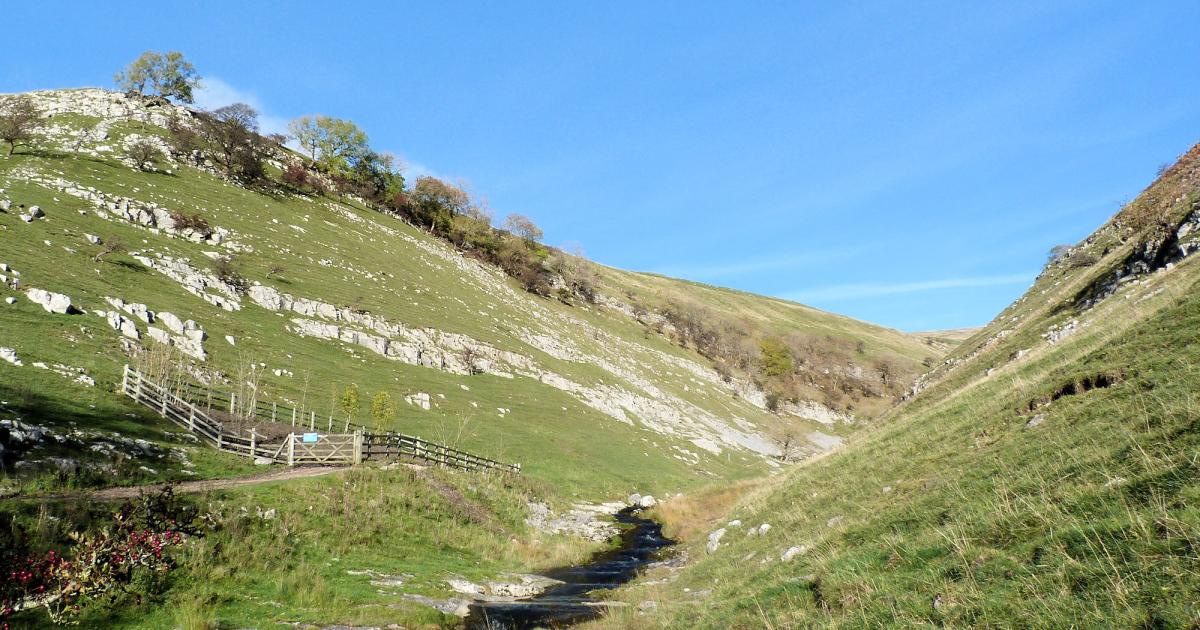 Walk Buckden Pike and visit the Polish War Memorial