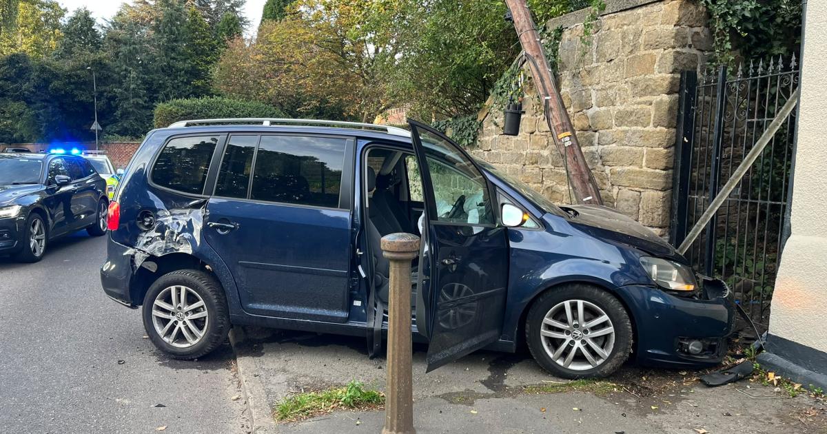 Residents hear ‘huge bang’ as car crashes into wall near Darlington