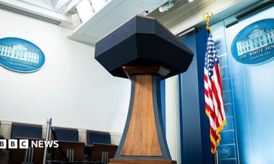 Lecturn in White House briefing room