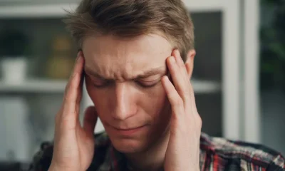 5 Symptoms Of Chronic Stress, According To A Psychologist