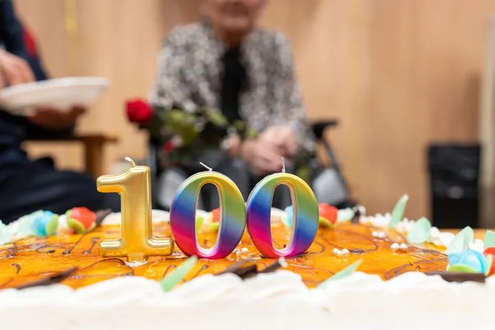 The offspring of centenarians tend to live longer, too.