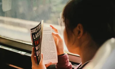 6 Habits Mega Readers Build To Finish At Least 1 Book A Week