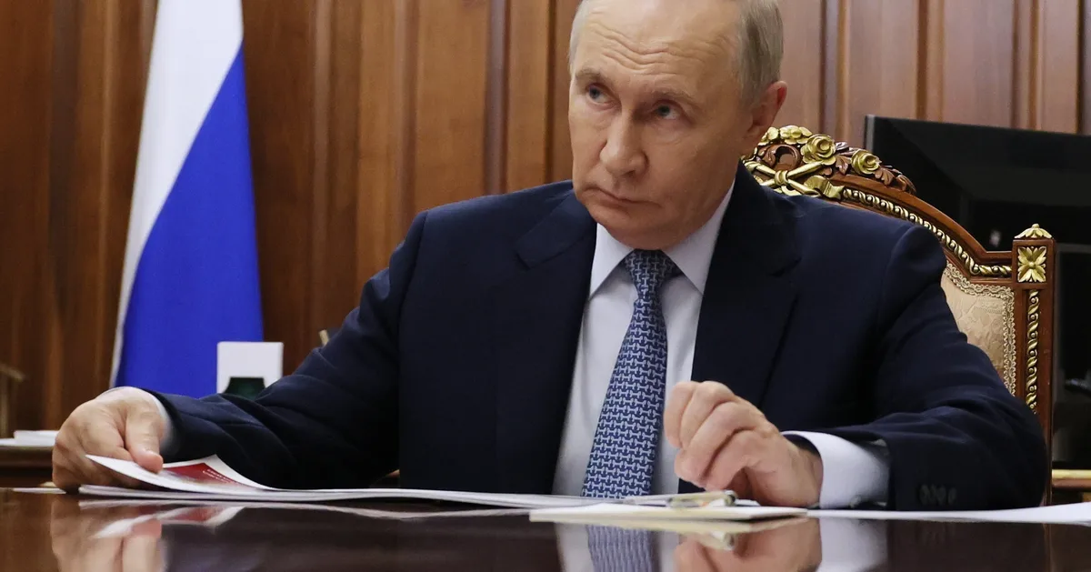 Donald Tusk Warns Of Putins Missile Strike Threats