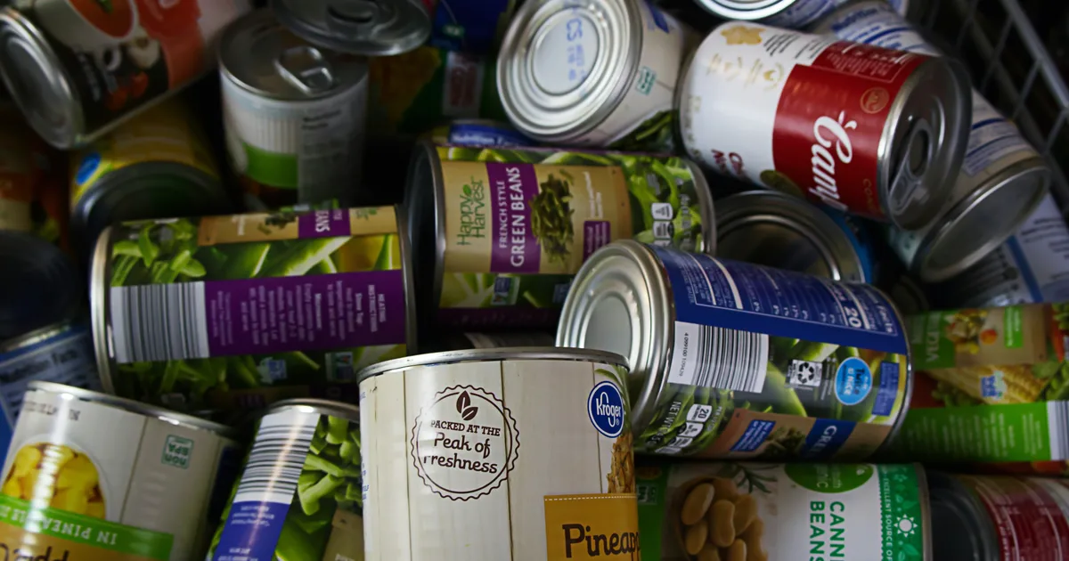 7 Dietitian-Approved Foods To Keep In Your Emergency Stores