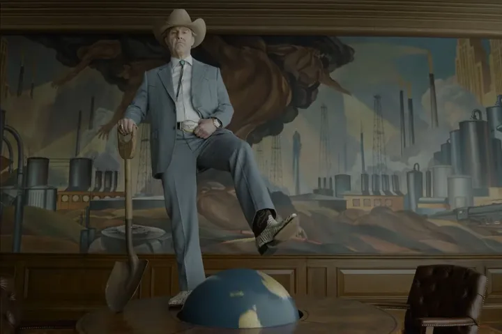 An unrecognisable Tom Cruise as seen in his new movie Digger