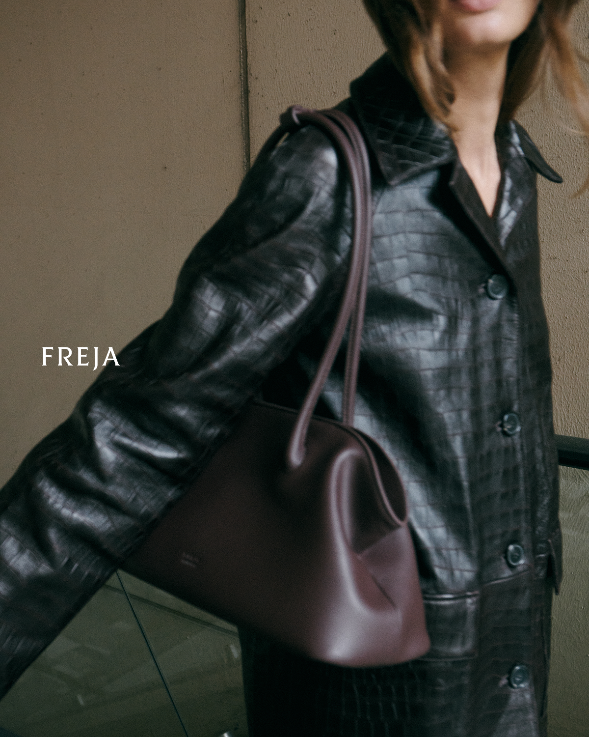 Freja New York Burgundy Collection