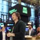 A memecoin making app becomes crypto’s top fee generators as Robinhood Chain activity explodes