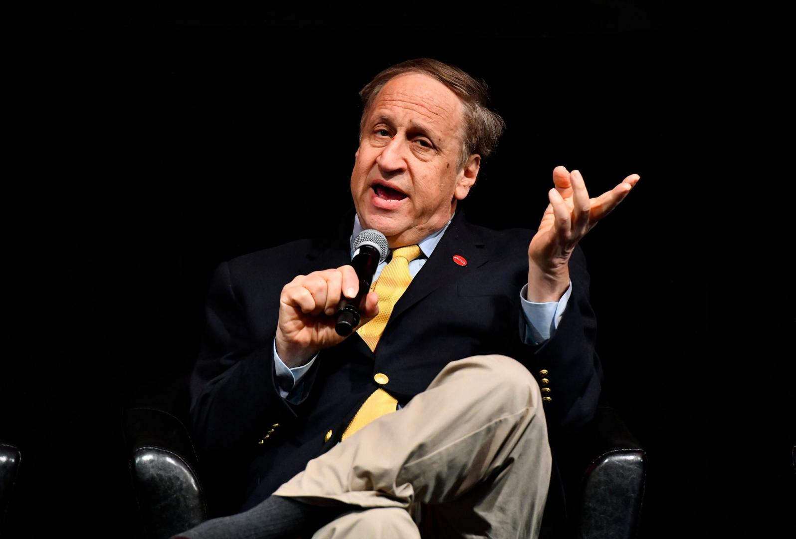 AMC CEO tells Robinhood to stop issuing stock token as industry executives weigh in