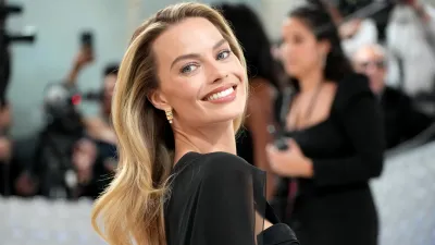 Margot Robbie attends the 2023 Met Gala Celebrating
