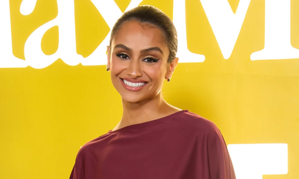 Issa Fiancée! Nazanin Mandi Announced Her Engagement & Some Folks Are Doin' A Double-Take (PHOTOS)