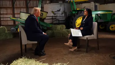 NUP_210999_00006donaldtrumpwalksoffmeetthepress.jpg