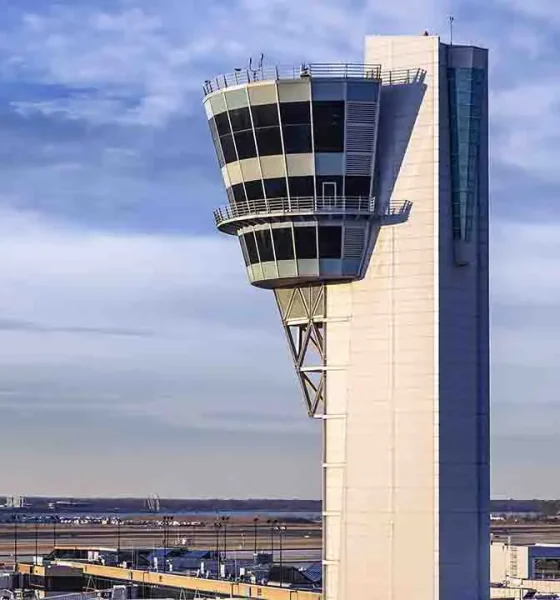 Equipment outage grounds flights at Newark, JFK and LaGuardia airports