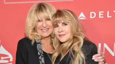 Revisiting Stevie Nicks Close Friendship With Christine McVie From Fleetwood Mac to Final Days 825