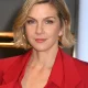 Rhea Seehorn Visits The Empire State Building
