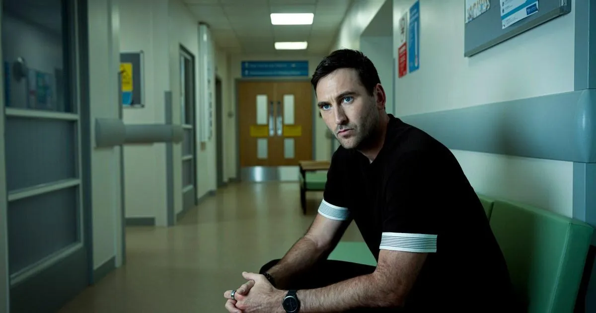 Kit in agony on Coronation Street as he clutches his chest - and violence follows | Soaps