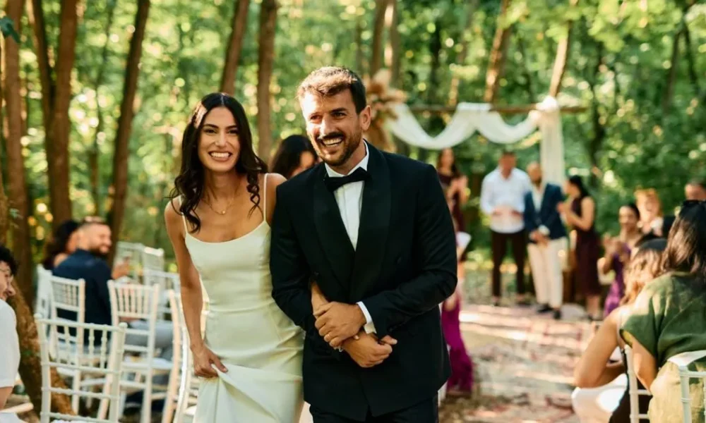The 'timeless' wedding pose 2026 brides are obsessed with right now