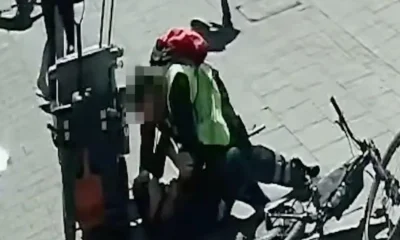 Police disguised as a delivery rider takes down knife suspect | News UK