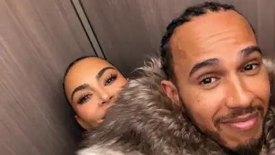 SnapInsta-Kim-Kardashian-Cuddles-Up-to-Lewis-Hamilton-in-New-Selfies.jpg