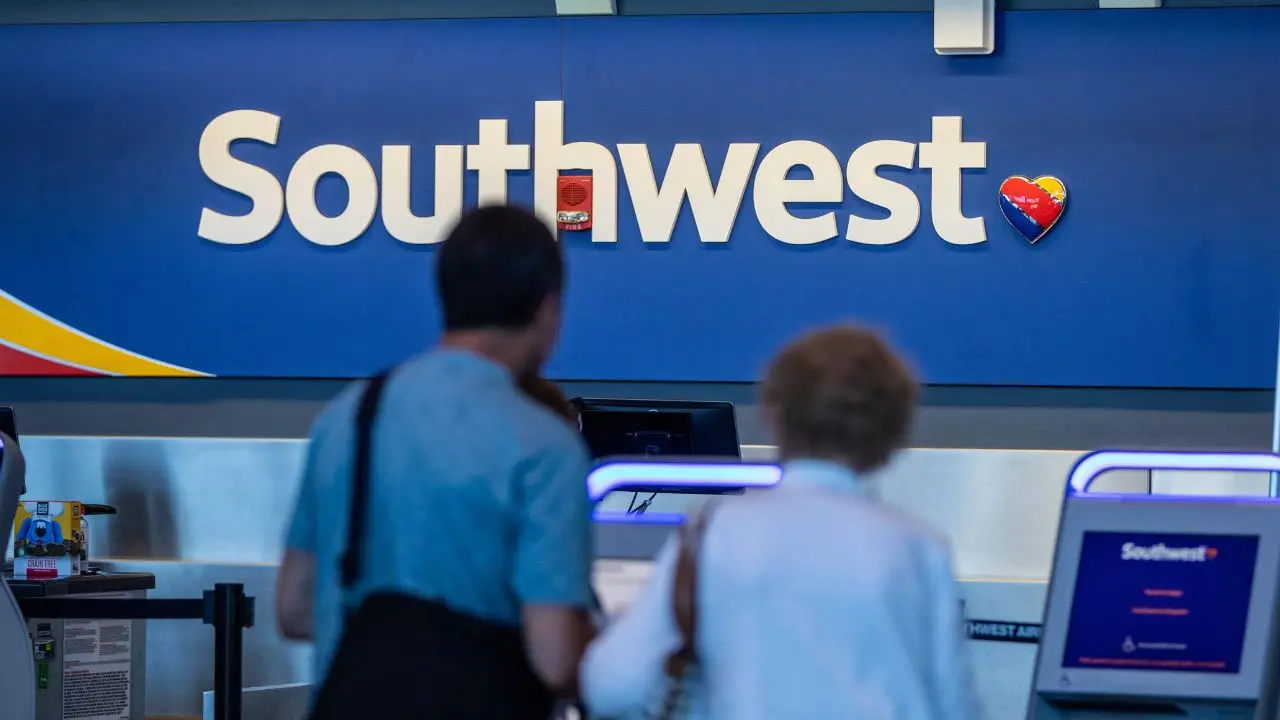 Southwest Airlines to launch lounge network with Chase Sapphire Reserve
