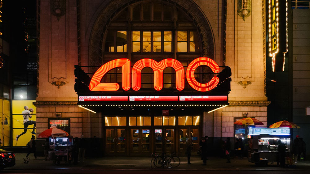 AMC CEO Slams Robinhood Over 'Inexcusable, Vile' Stock Token Trading