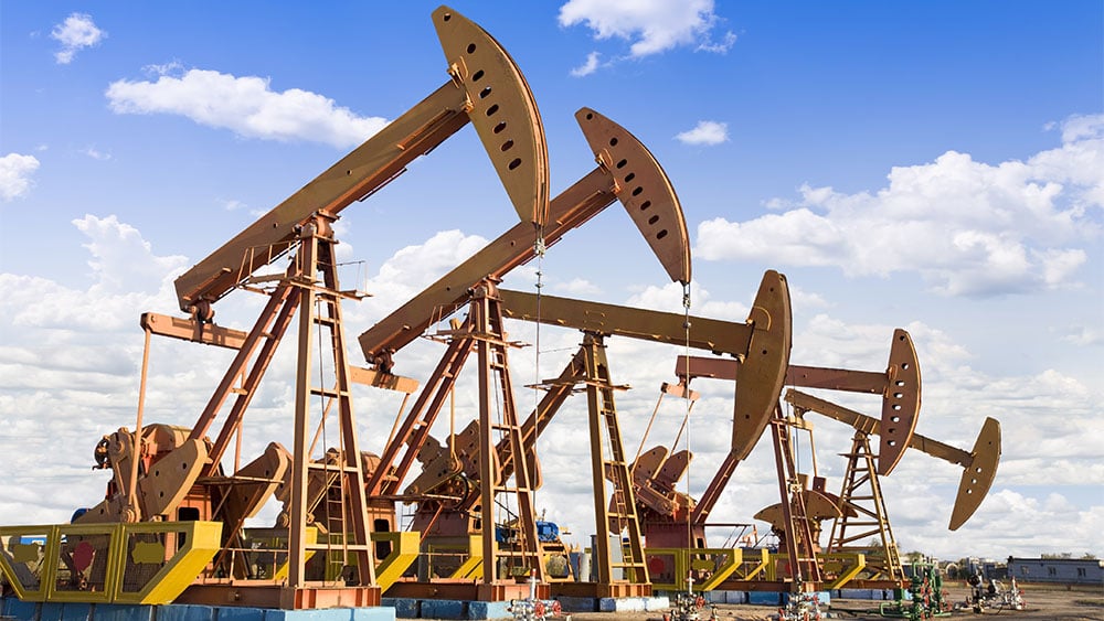 This Options Spread Trade In USO ETF Provides A Hedge Against Stocks And Bonds