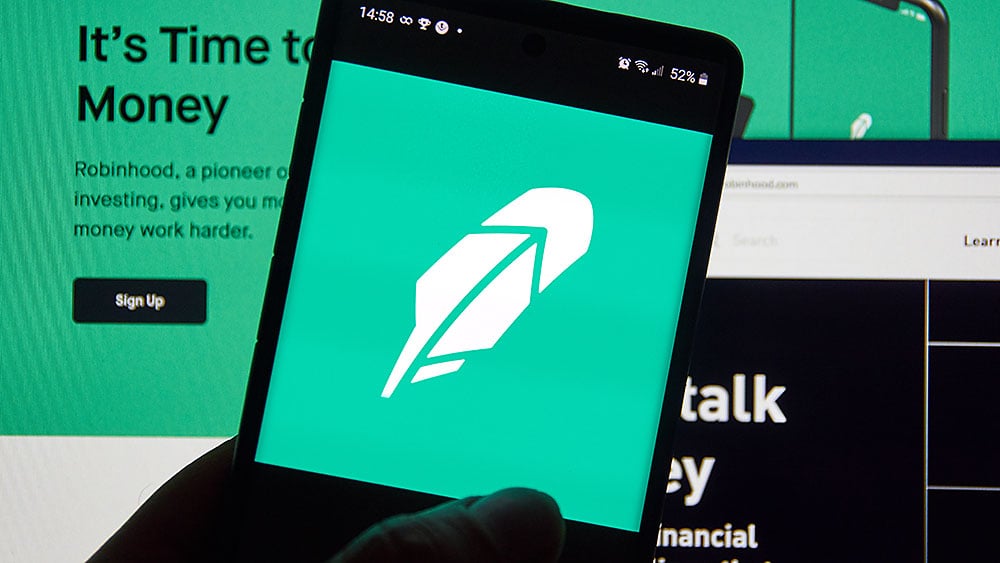 Robinhood Upgraded On Growth Outlook, Shares Make Bullish Push Near Entry
