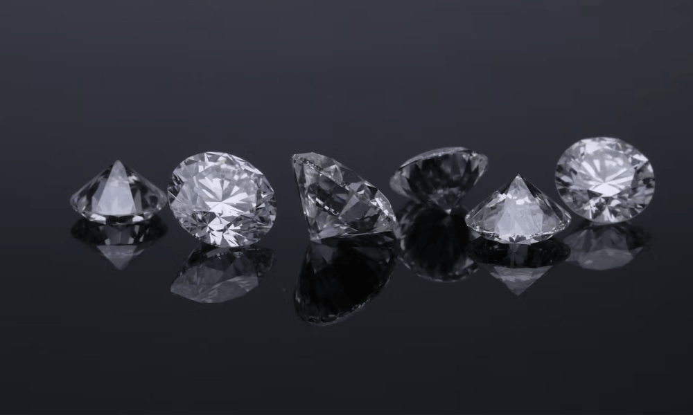 How to Choose the Right Setting for Elongated and Fancy-Cut Diamonds