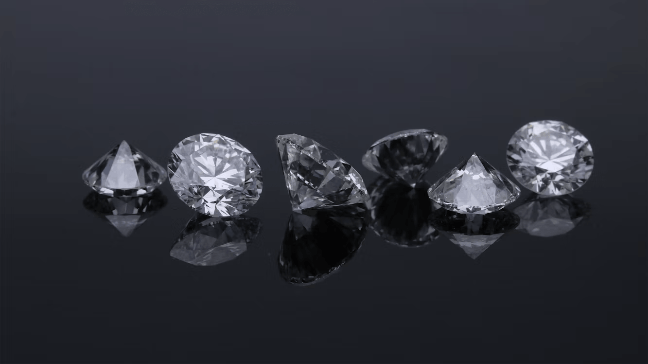 How to Choose the Right Setting for Elongated and Fancy-Cut Diamonds